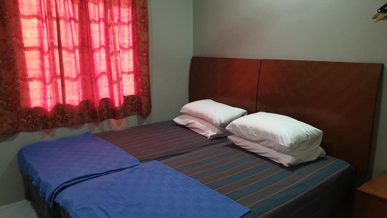 Mri Residence - Homestay In Sg Buloh With Swimming Pool - No Pork&Alcohol Allowed Bandar Puncak Alam Экстерьер фото